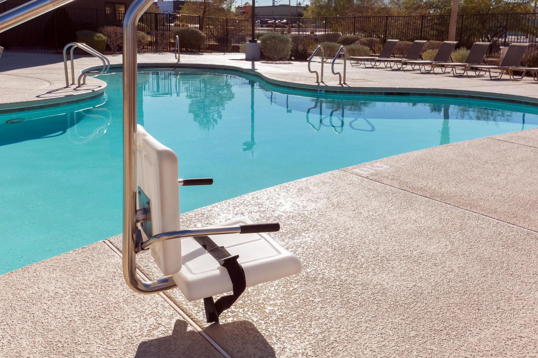 Holiday Inn Express Hotel And Suites - Henderson By Ihg Las Vegas Exterior photo